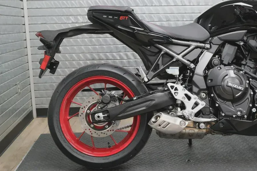 2026 SUZUKI GSX8TT