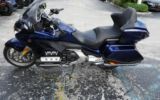 2018 Honda® Gold Wing Tour Pearl Hawkseye Blue