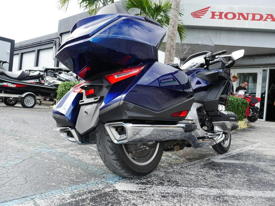 2018 Honda® Gold Wing Tour Pearl Hawkseye Blue