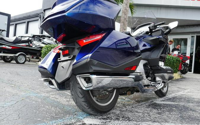 2018 Honda® Gold Wing Tour Pearl Hawkseye Blue