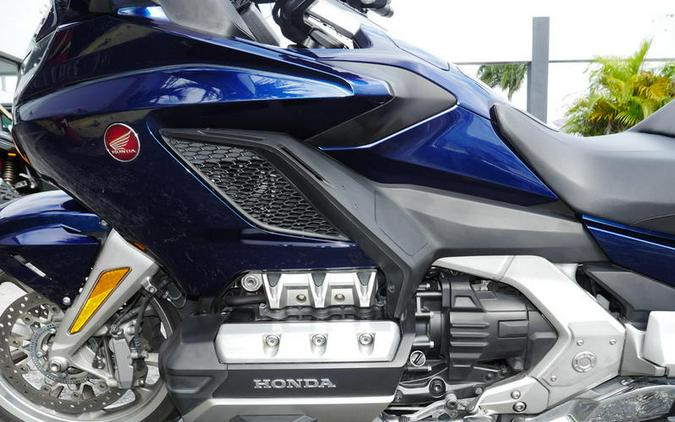 2018 Honda® Gold Wing Tour Pearl Hawkseye Blue