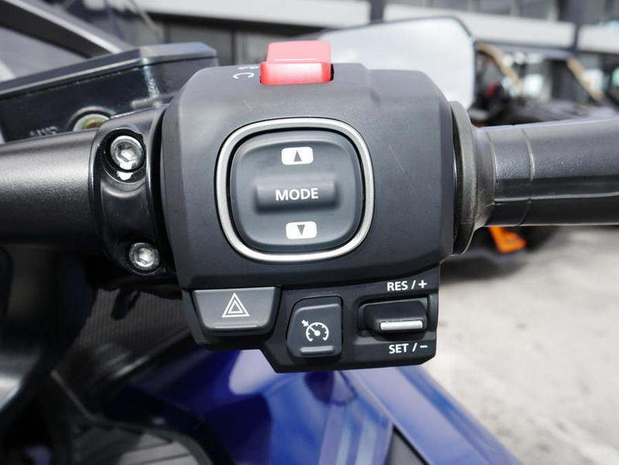 2018 Honda® Gold Wing Tour Pearl Hawkseye Blue