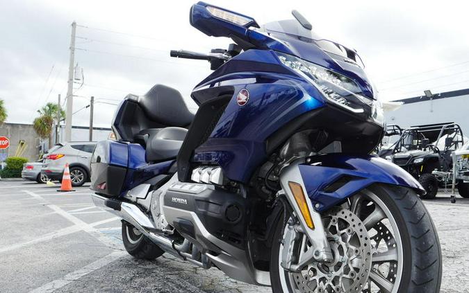 2018 Honda® Gold Wing Tour Pearl Hawkseye Blue