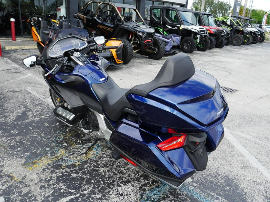 2018 Honda® Gold Wing Tour Pearl Hawkseye Blue