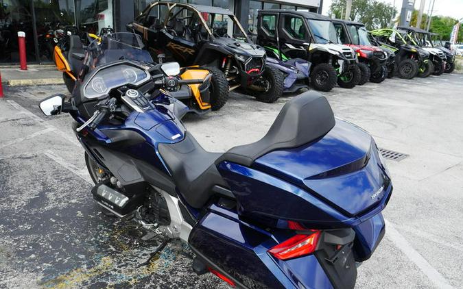 2018 Honda® Gold Wing Tour Pearl Hawkseye Blue