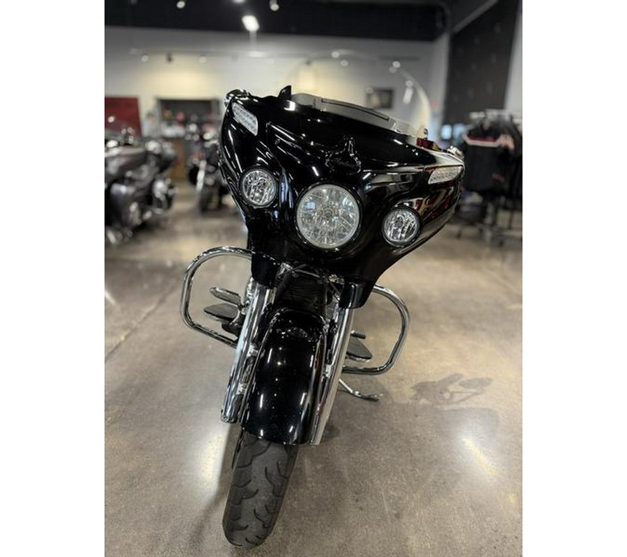 2017 Indian Motorcycle® Chieftain® Limited Thunder Black