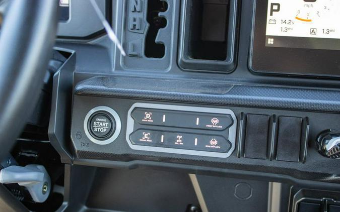 New 2026 CAN-AM DEFENDER MAX XT HD11 WITH 1025 INCH TOUCHSCREEN