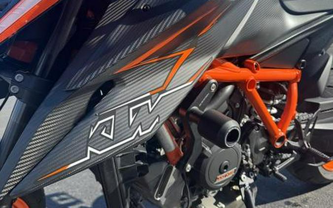 2022 KTM 1290 Super Duke R EVO