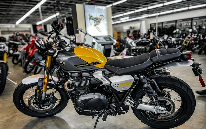 2026 TRIUMPH SCRAMBLER 900