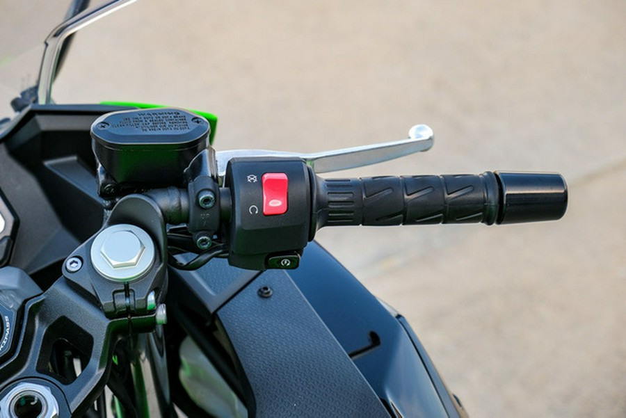 2025 Kawasaki Ninja 500 SE ABS