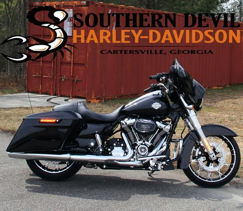 2021 Harley-Davidson Street Glide Special Review: Performance and Style