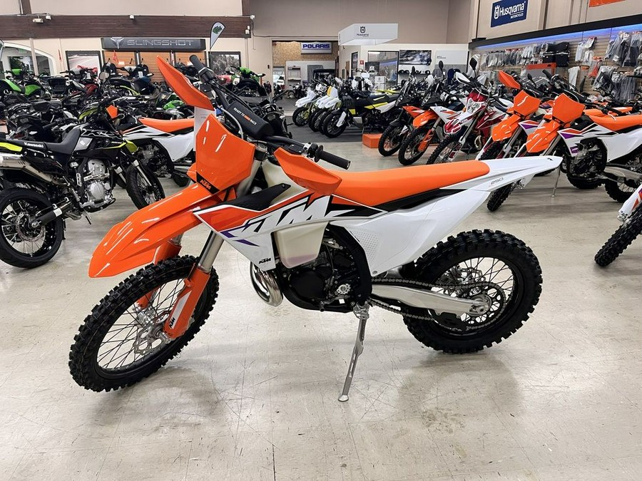 2023 KTM 250 XC