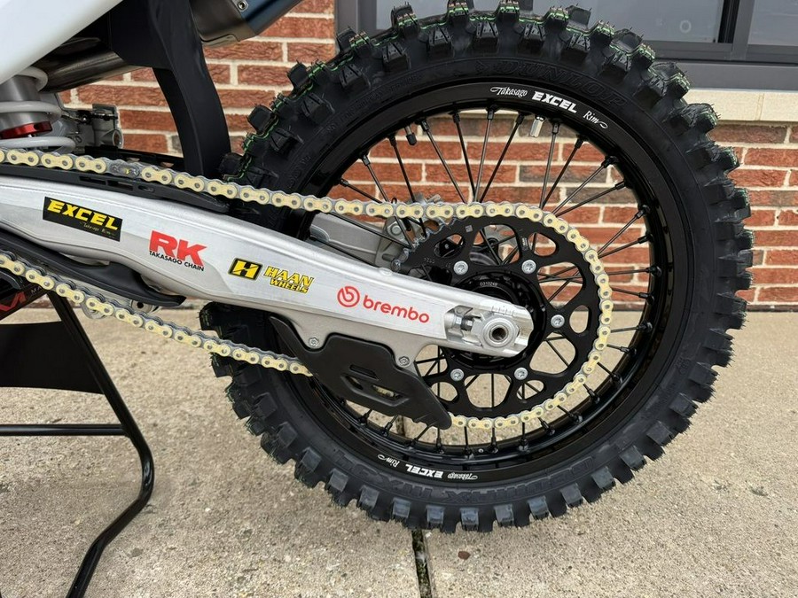 2025 Husqvarna® FC 450 Factory Edition