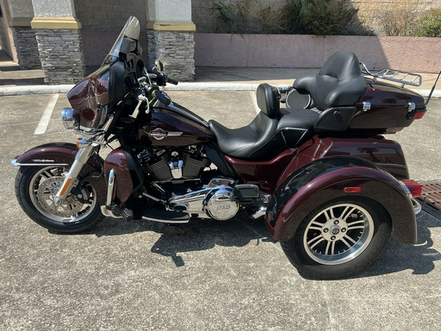2022 Harley-Davidson FLHTCUTG - Tri Glide Ultra