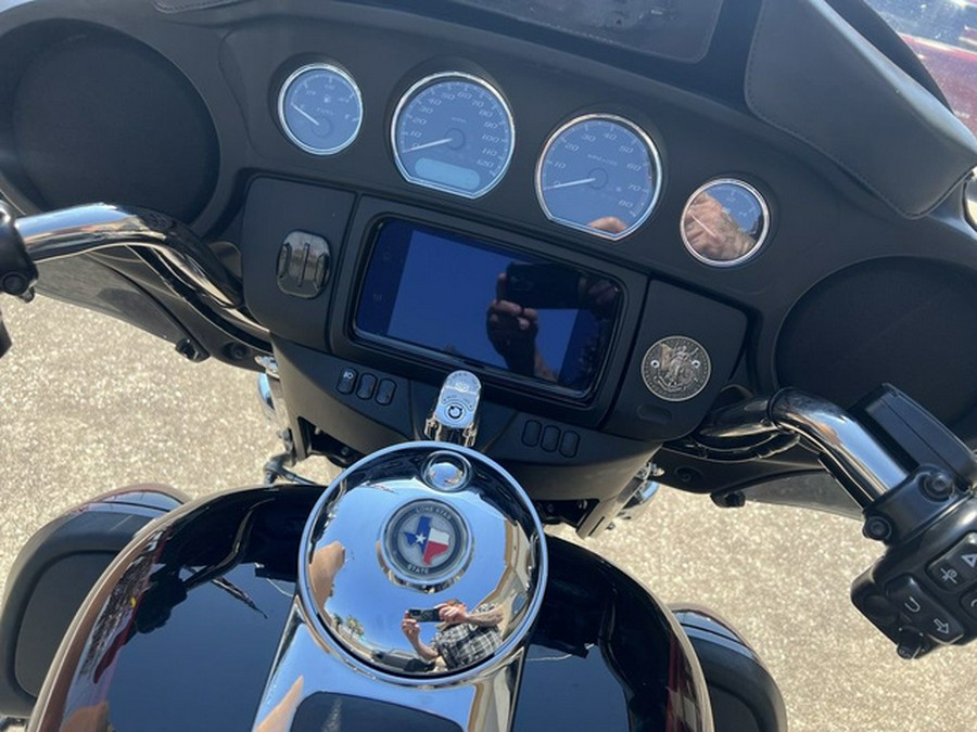 2022 Harley-Davidson FLHTCUTG - Tri Glide Ultra