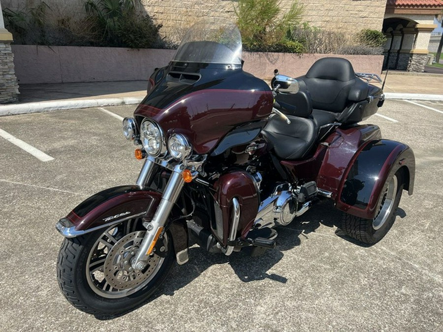 2022 Harley-Davidson FLHTCUTG - Tri Glide Ultra