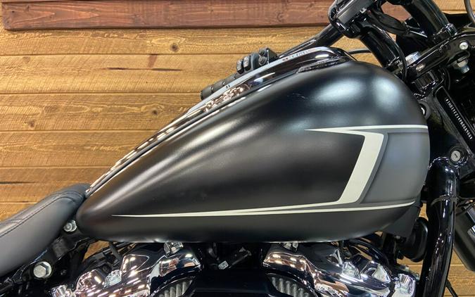 2023 Harley-Davidson® Breakout™ Black Denim FXBR