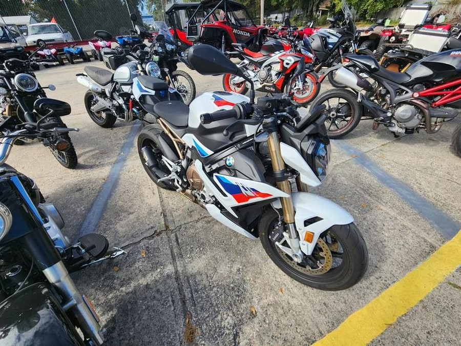 2022 BMW S 1000 R Light White/M Motorsport