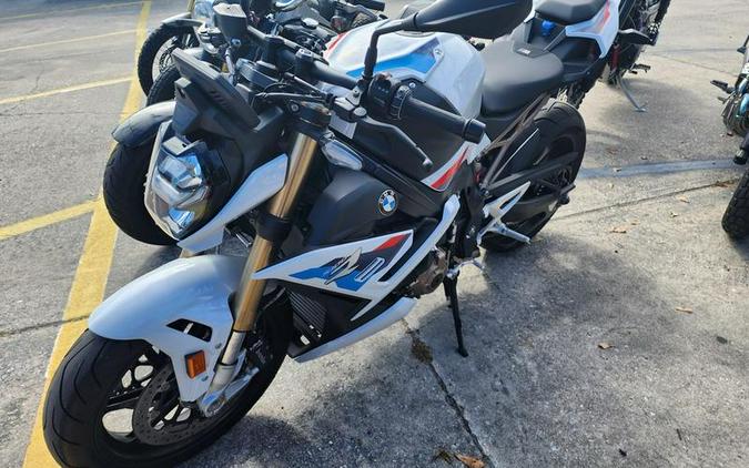 2022 BMW S 1000 R Light White/M Motorsport