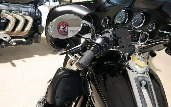 2010 Harley-Davidson Trike FLHTCUTG - Tri Glide Ultra Classic