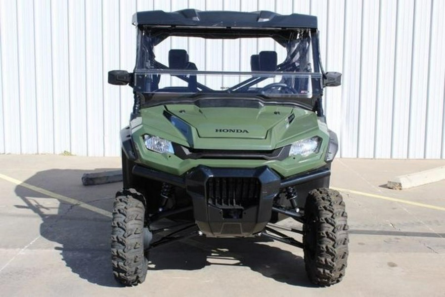 2023 Honda® Pioneer 1000-6 Deluxe Crew