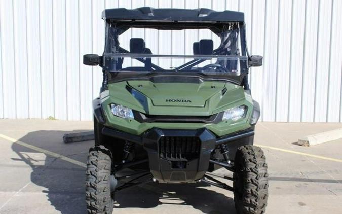 2023 Honda® Pioneer 1000-6 Deluxe Crew