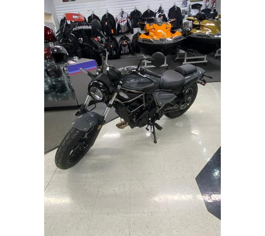 2024 Kawasaki Eliminator® Pearl Storm Gray