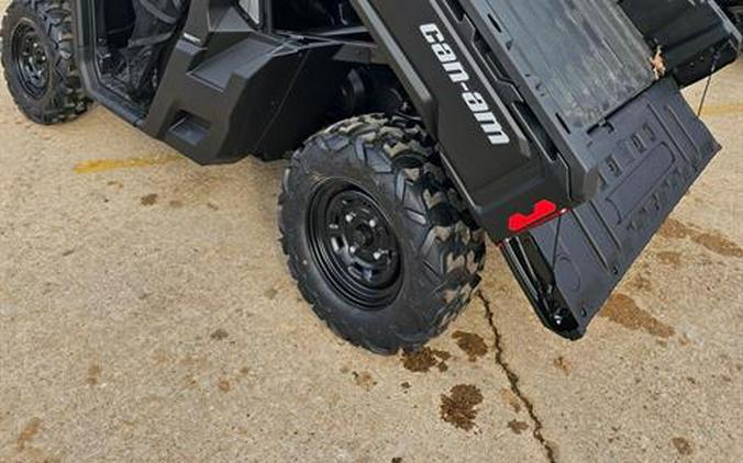 2026 Can-Am Defender HD7