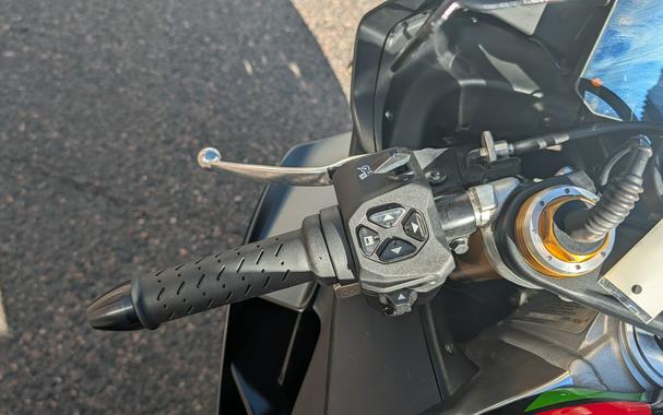 2022 Aprilia RSV4 1100 Factory