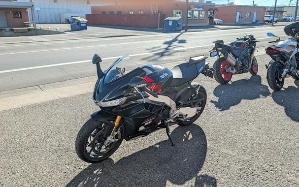 2022 Aprilia RSV4 1100 Factory