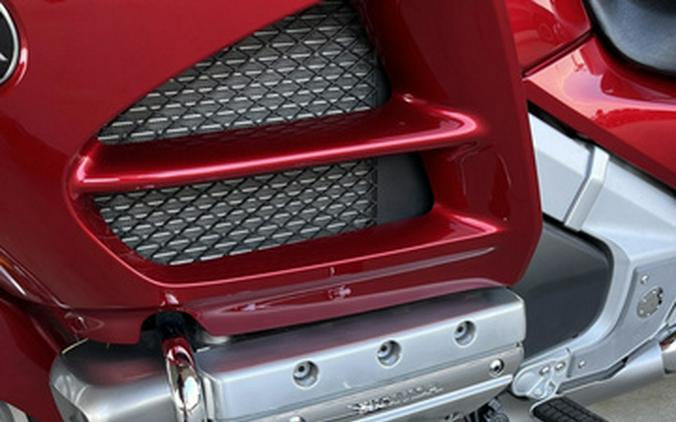 2014 Honda Gold Wing Audio / Comfort