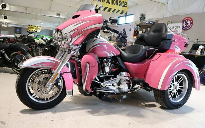 2023 Harley-Davidson Trike FLHTCUTG - Tri Glide Ultra