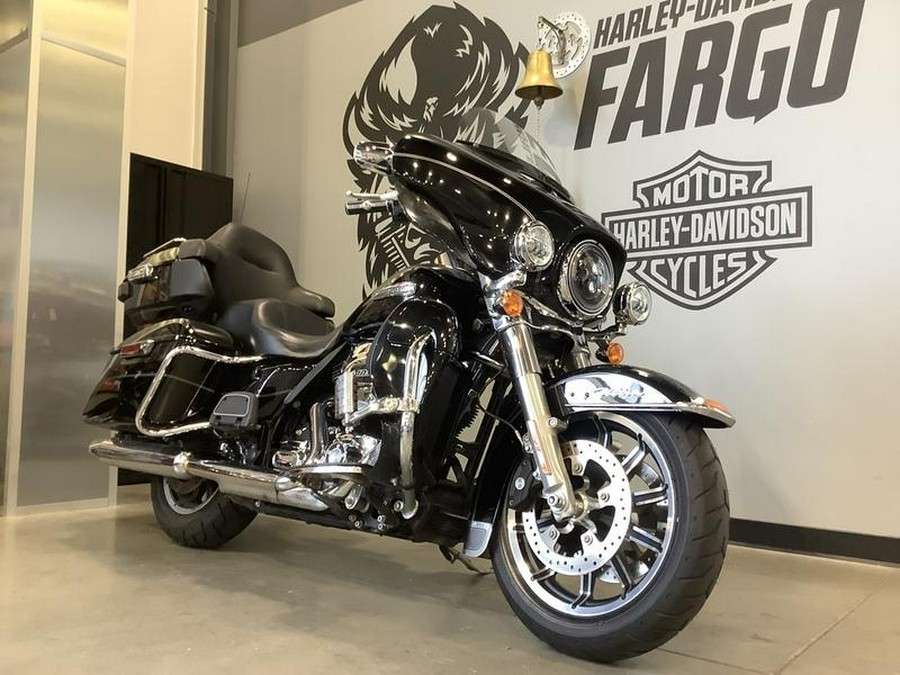 2014 Harley-Davidson® FLHTCU - Electra Glide® Ultra Classic®