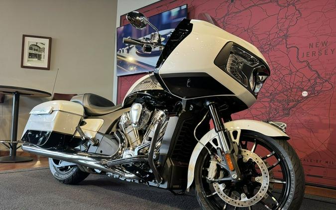 2024 Indian Motorcycle® Challenger® Limited Ghost White Metallic