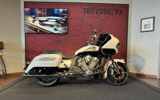 2024 Indian Motorcycle® Challenger® Limited Ghost White Metallic