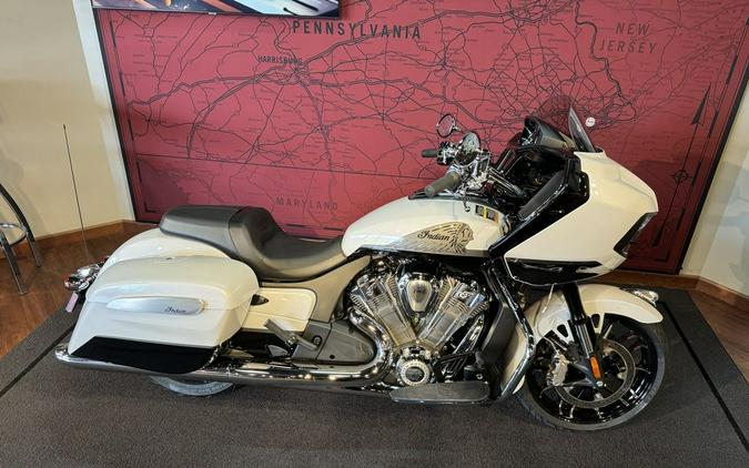 2024 Indian Motorcycle® Challenger® Limited Ghost White Metallic