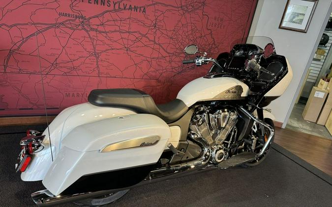 2024 Indian Motorcycle® Challenger® Limited Ghost White Metallic