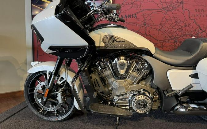 2024 Indian Motorcycle® Challenger® Limited Ghost White Metallic