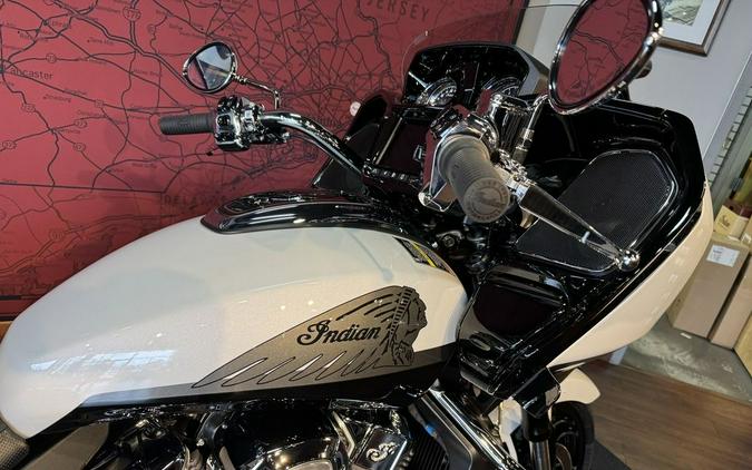 2024 Indian Motorcycle® Challenger® Limited Ghost White Metallic