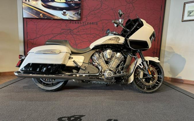 2024 Indian Motorcycle® Challenger® Limited Ghost White Metallic