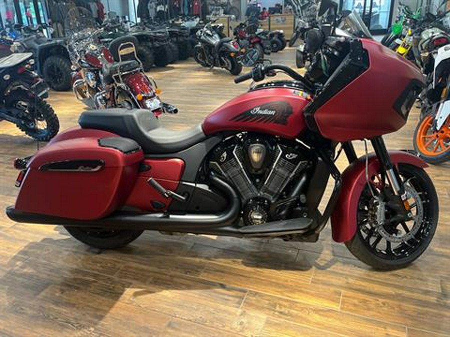 2024 Indian Motorcycle Challenger® Dark Horse® with PowerBand Audio Package