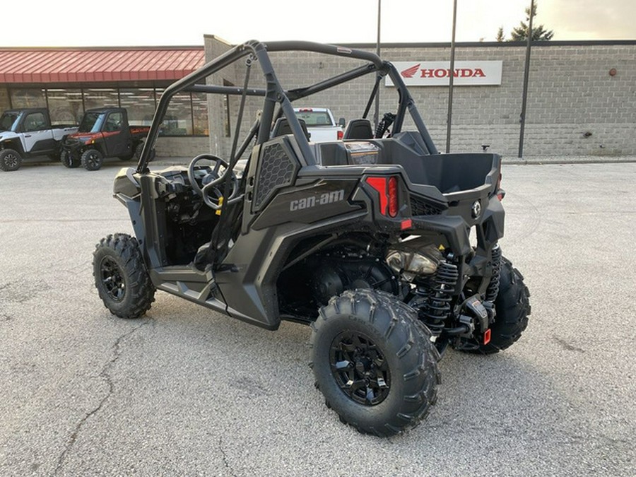 2025 Can-Am Maverick Trail DPS 700