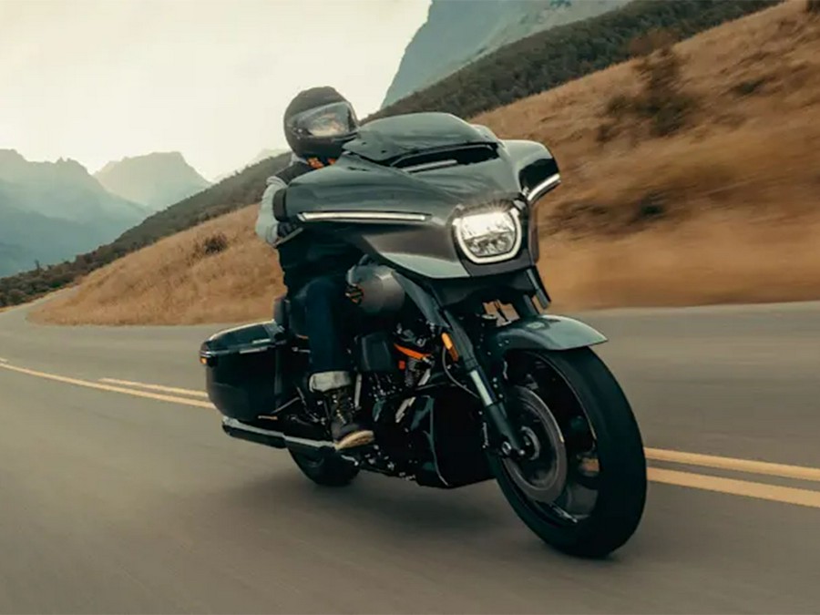 2025 Harley-Davidson CVO™ Street Glide®