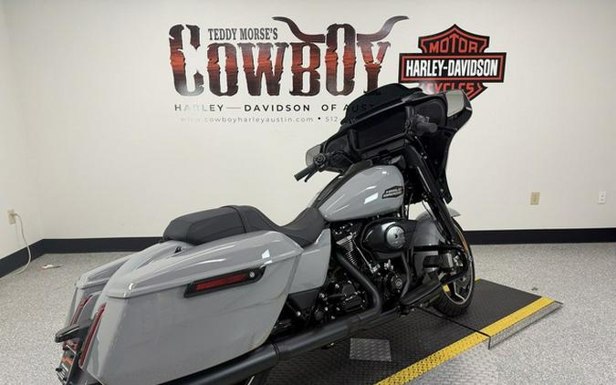 2025 Harley-Davidson FLHX - Street Glide