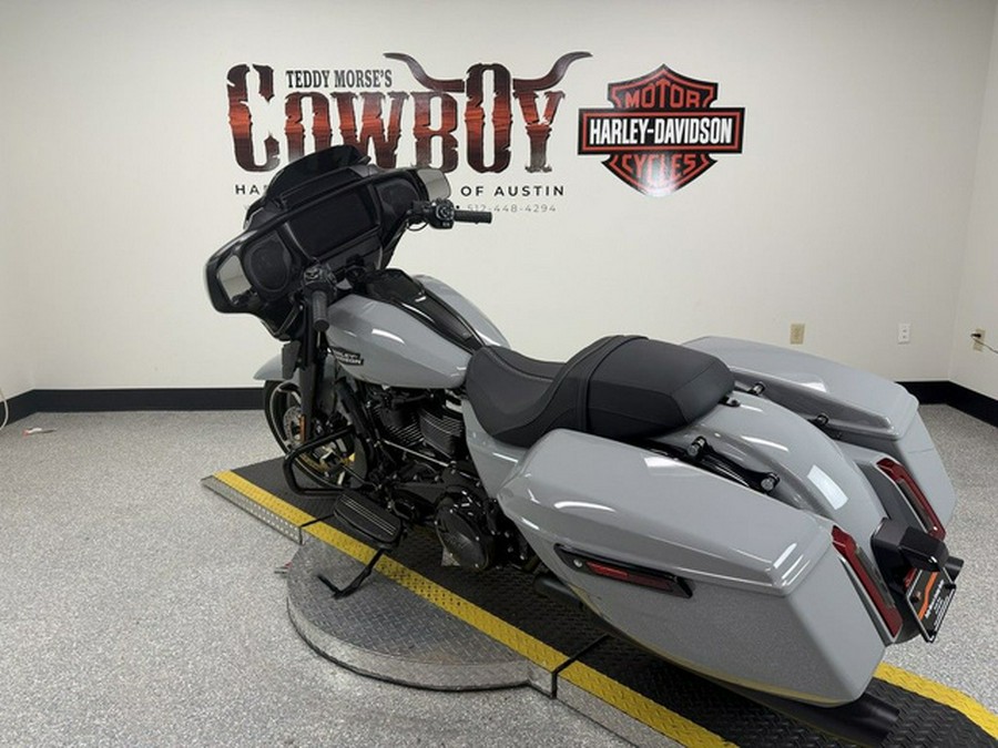 2025 Harley-Davidson FLHX - Street Glide