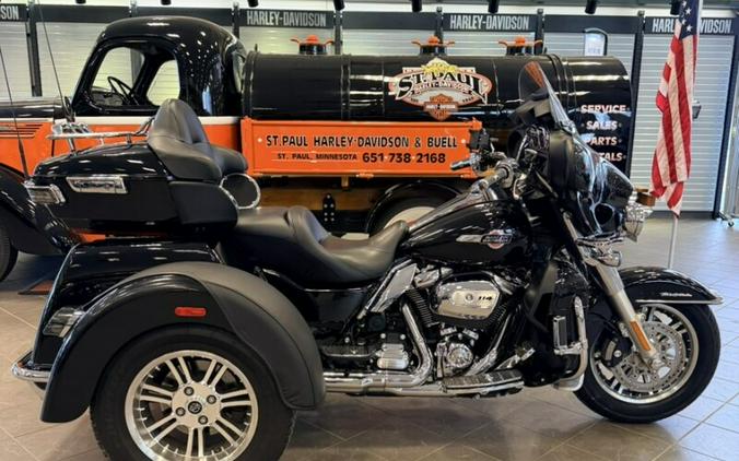 2023 Harley-Davidson Tri Glide Ultra FLHTCUTG