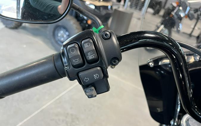 2018 Harley-Davidson® Heritage Classic - Color Option
