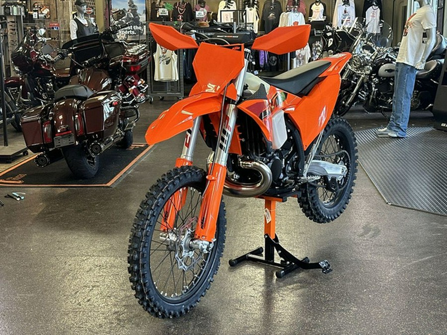 2025 KTM XC 300