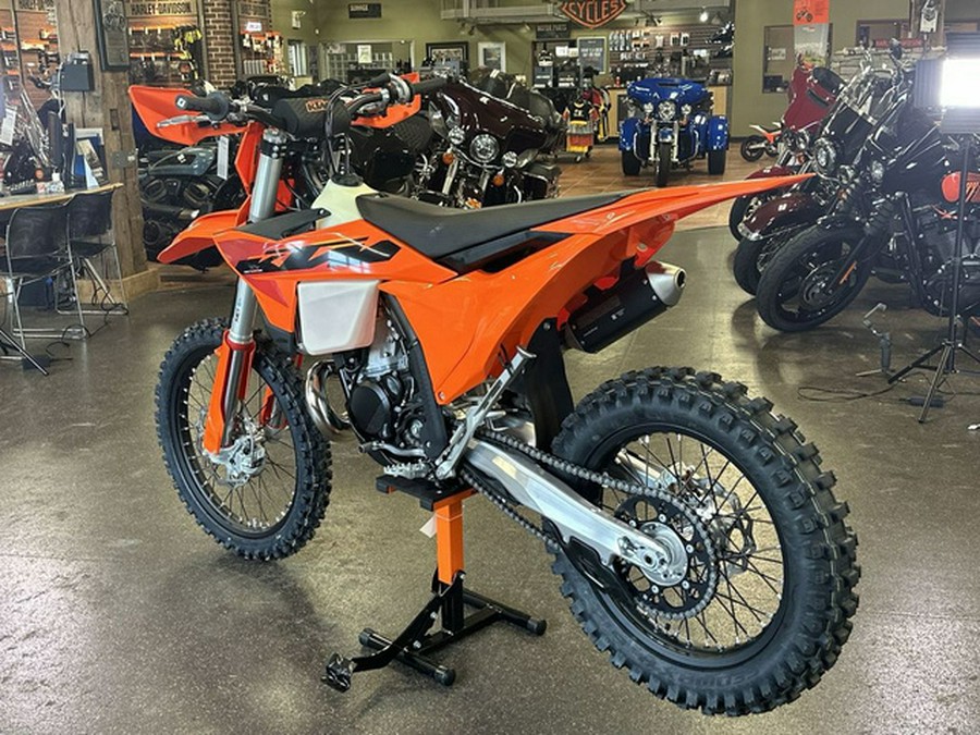 2025 KTM XC 300