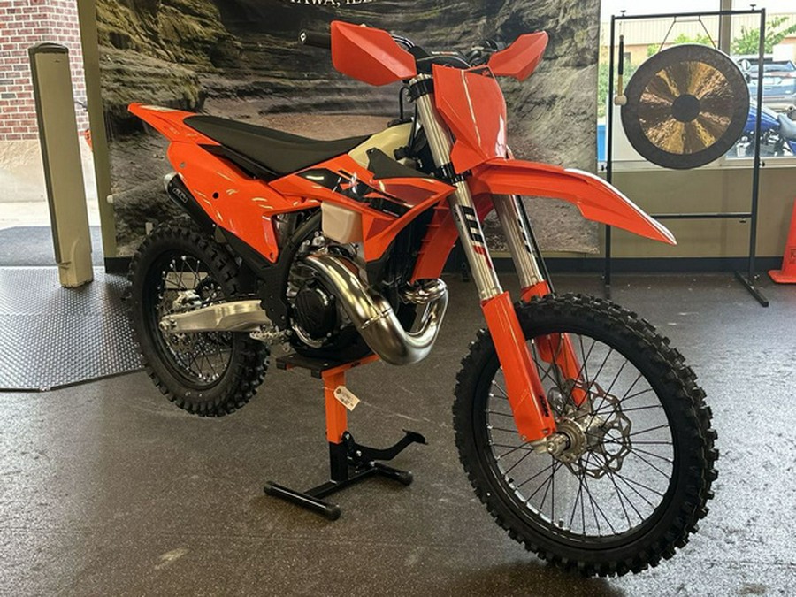 2025 KTM XC 300